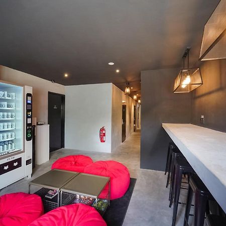 Oyo 89635 Modular Langkawi Capsule Hotel Padang Mat Sirat Buitenkant foto